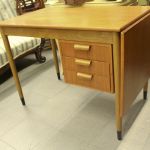 880 5123 WRITING DESK